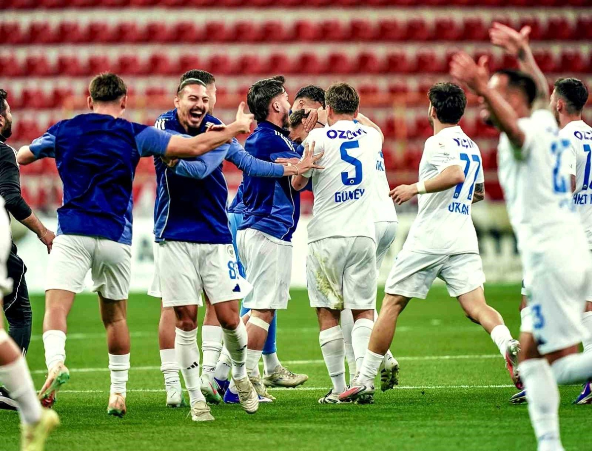Erciyes 38 FK 21 Futbolcu ile Anlaştı