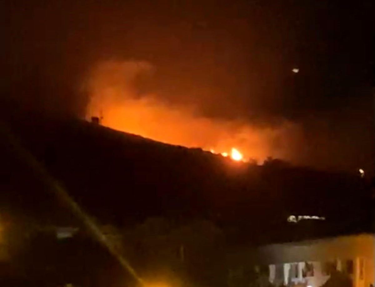Erdek\'te Yıldırım Yangını Kontrol Altına Alındı