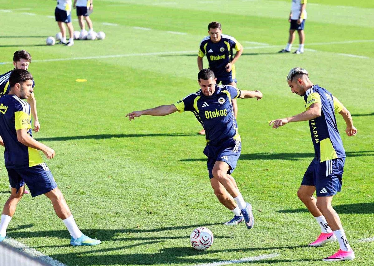 Fenerbahçe Avusturya\'da İdman Yaptı