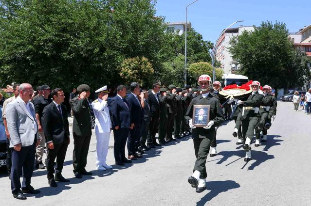Kore Gazisi Raif Aydın Son Yolculuğuna Uğurlandı