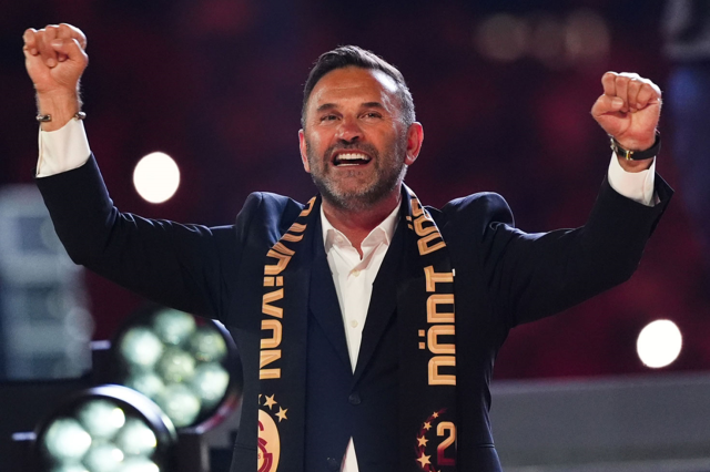 Okan Buruk Galatasaray tarihine geçti