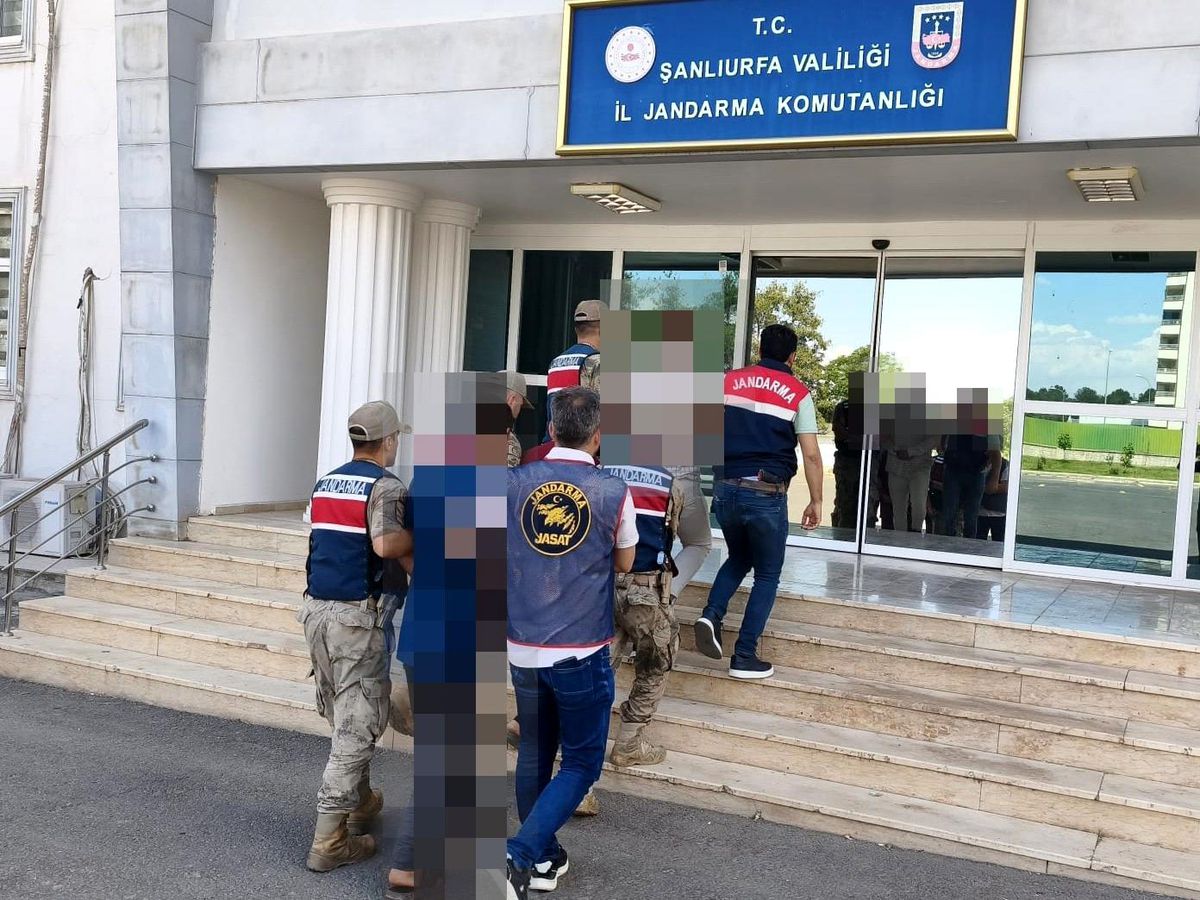 Şanlıurfa\'da Göçmen Kaçakçılarına Operasyon