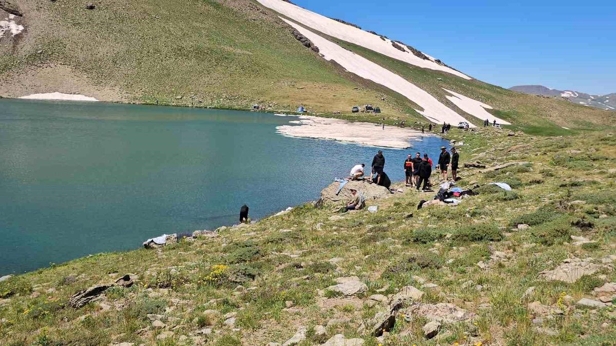 Van\'da Serinlemek İçin Çalyan Gölü Tercih Ediliyor