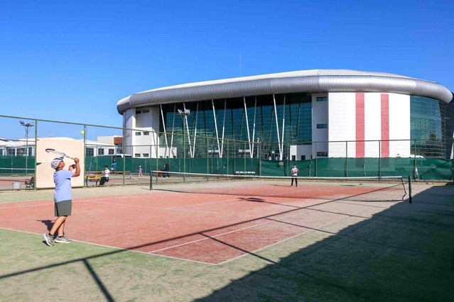 Sivas'ta Tenis Takım Seçmeleri