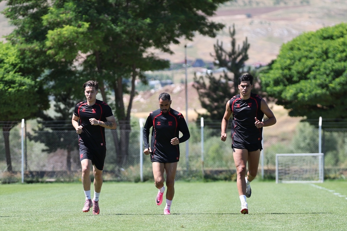 Sivasspor Yeni Sezon Hazırlıklarına Devam Ediyor