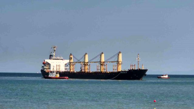 Tekirdağ’da Karaya Oturan Geminin Kurtarma Çalışmaları Devam Ediyor