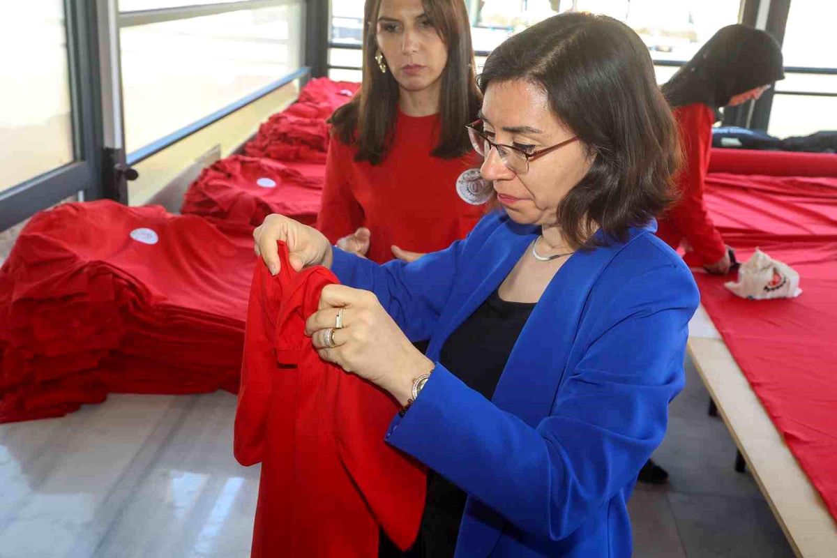 Uşak Belediyesi kentin ihtiyaçlarını öz kaynaklarıyla üretiyor