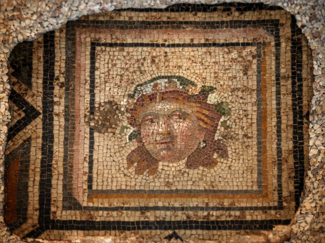 ABD'den iade edilen Zeugma mozaik paneli evine kavuştu
