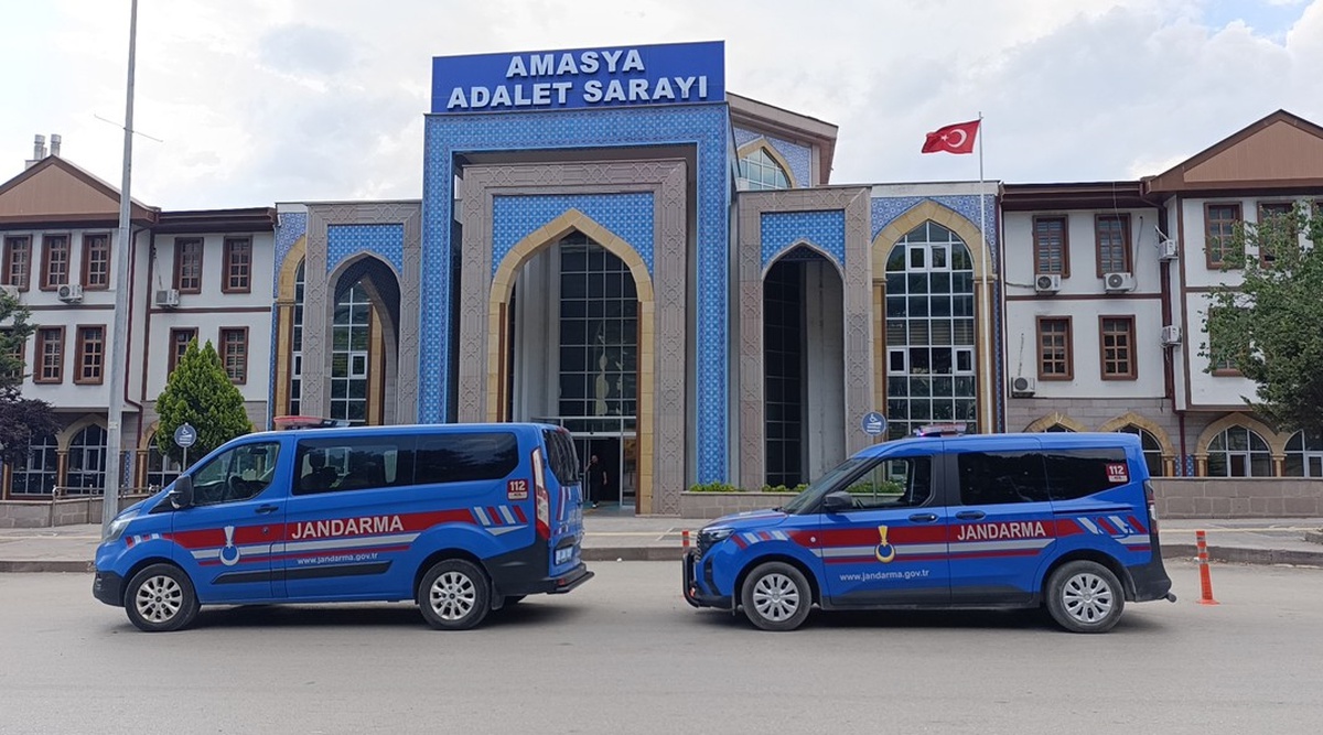 Dolandırıcılar Altınları Aldı, Serbest Bırakıldılar
