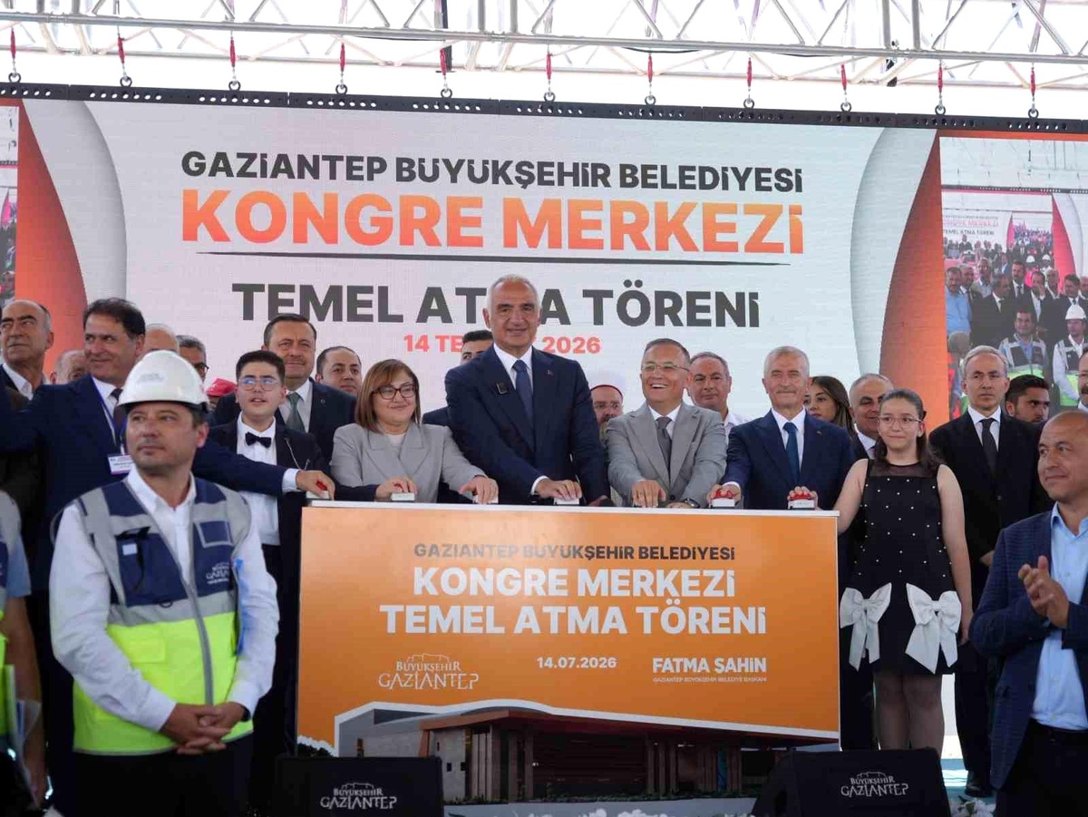 Gaziantep\'e Yeni Kültür ve Fuar Merkezi