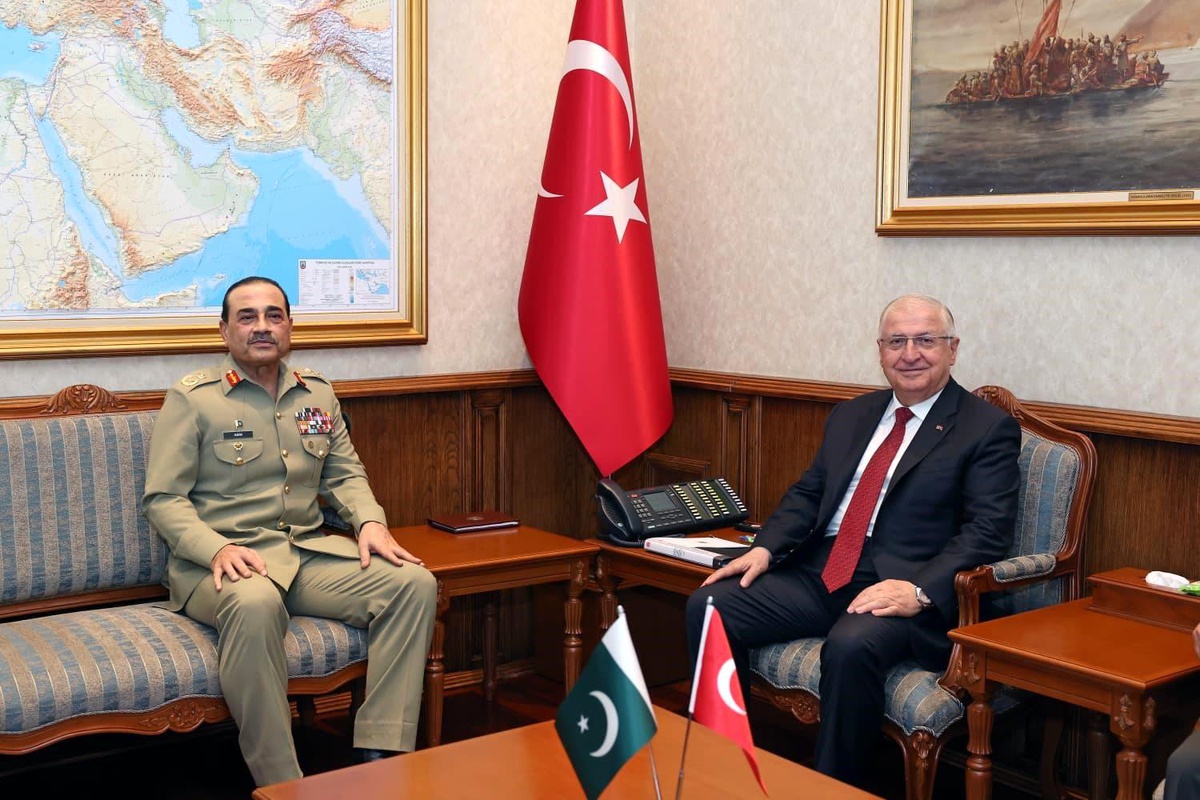 Güler, Pakistan Komutanını Ağırladı