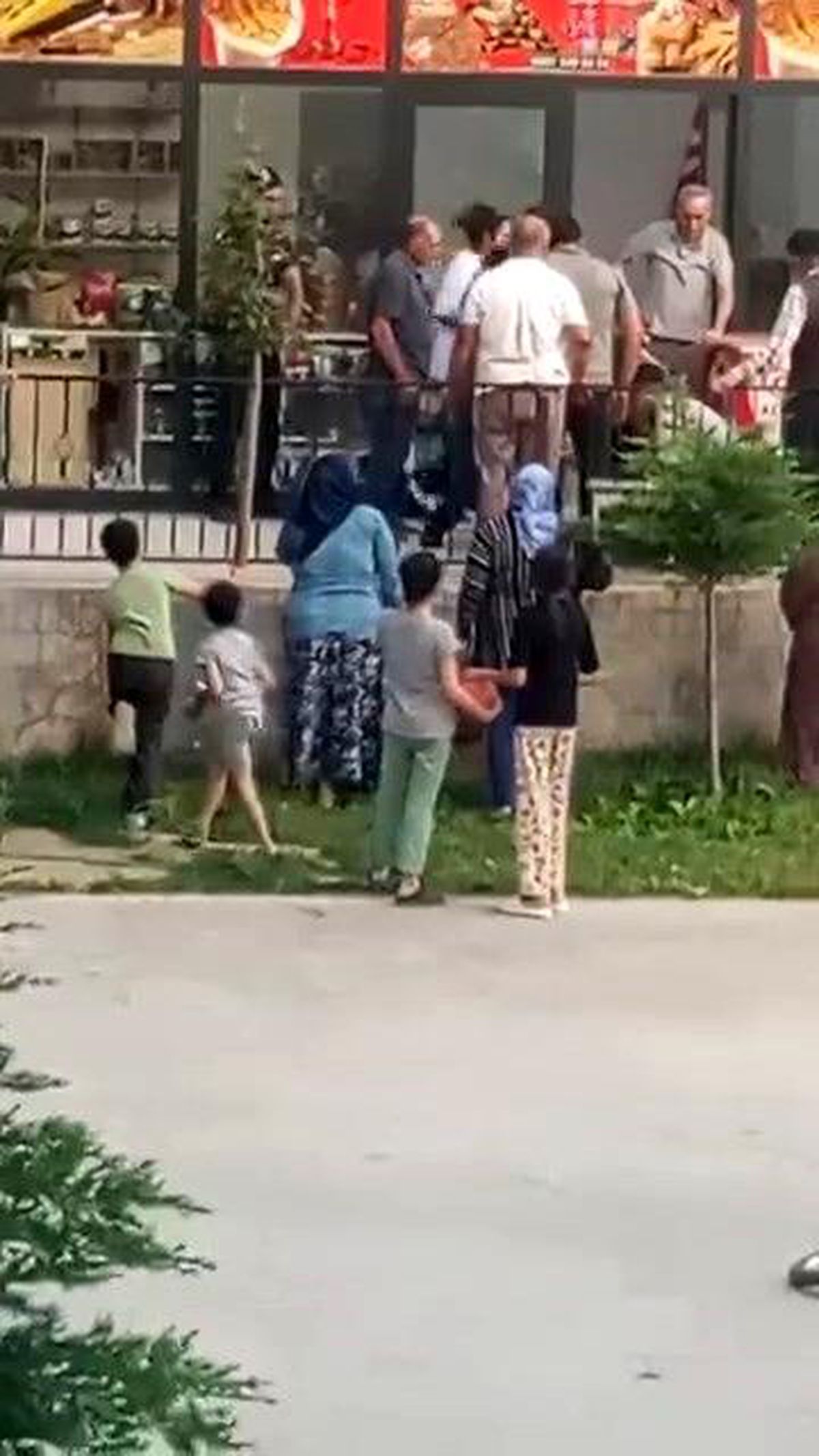 Elazığ\'da 2 Yaşındaki Çocuk Balkonundan Düştü