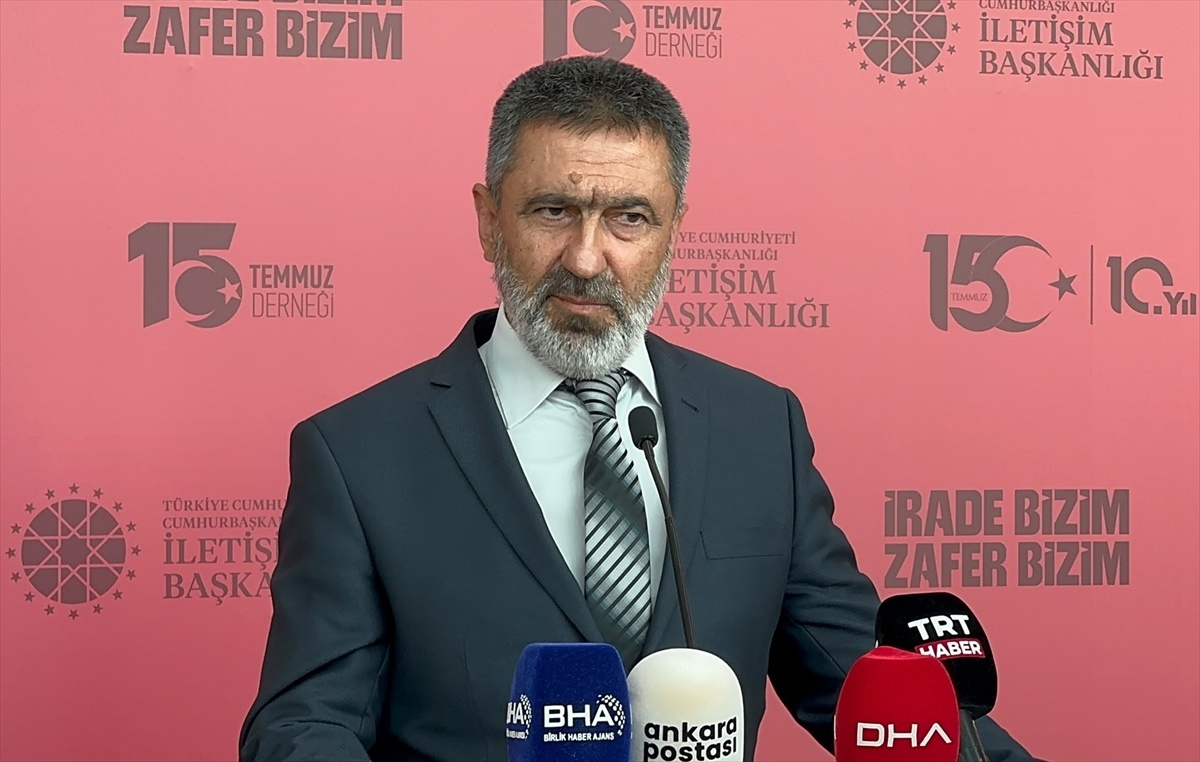 Esenboğa\'da 15 Temmuz fotoğraf sergisi açıldı