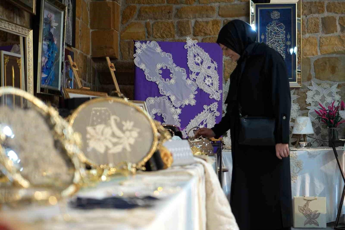 Bayburt\'ta El Sanatları Sergisi