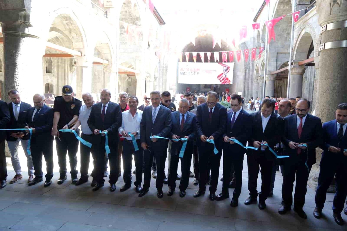 Erzurum\'da 15 Temmuz sergisi açıldı