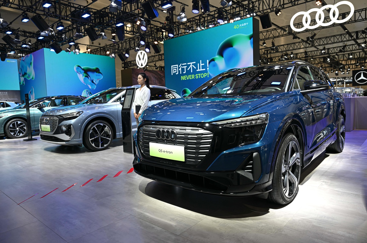 Hainan 2030\'da Fosil Yakıtlı Araçları Yasaklayacak