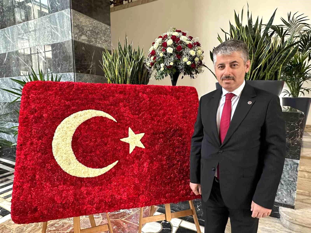 Çopuroğlu: 15 Temmuz, milletin ihanete geçit vermediği gecedir