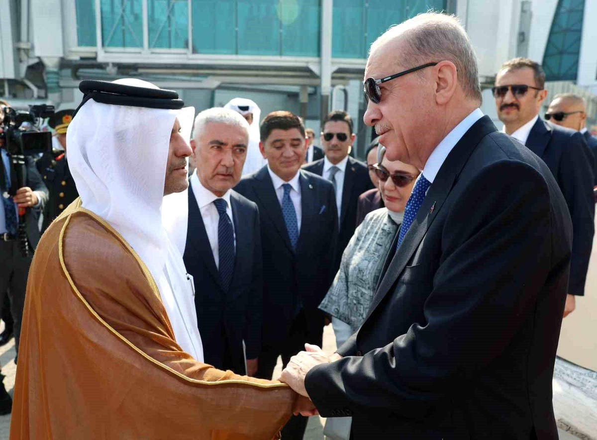 Erdoğan, Katar\'da eski Emir için taziye ziyaretinde
