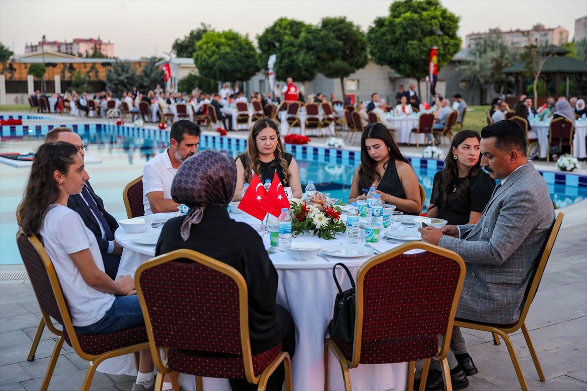 Diyarbakır\'da 15 Temmuz Şehit ve Gazilerine Vefa Yemeği