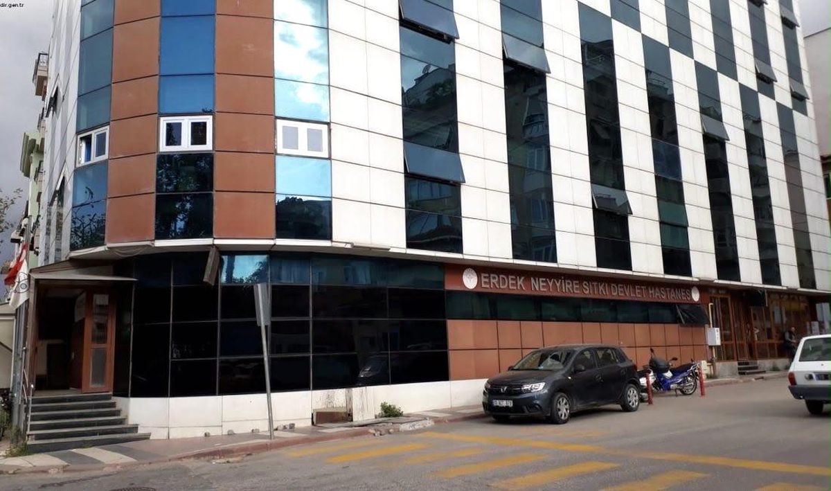 Erdek\'te Boğulma Tehlikesi: Kadın Hayatını Kaybetti