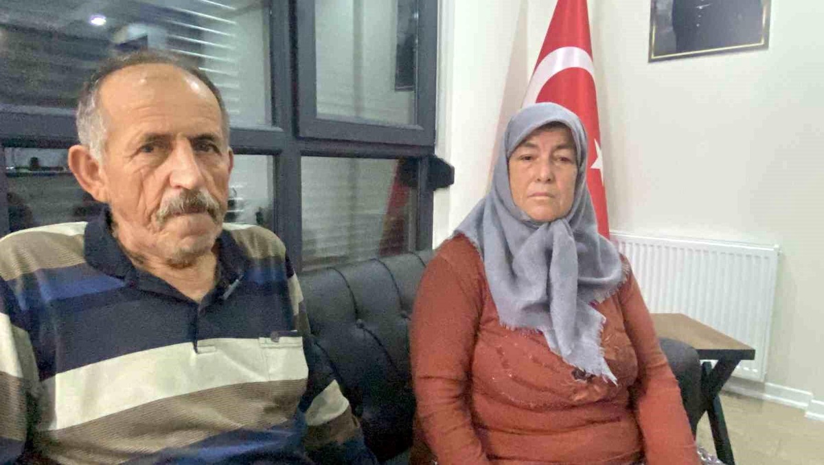Antalya\'da Bıçaklama Davası: Baba Müebbet, Kız Kardeşlere 8 Yıl Ceza