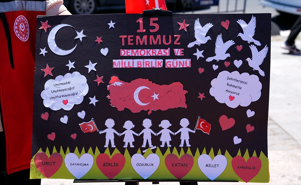 Eyüpsultan\'da 15 Temmuz sergisi açıldı