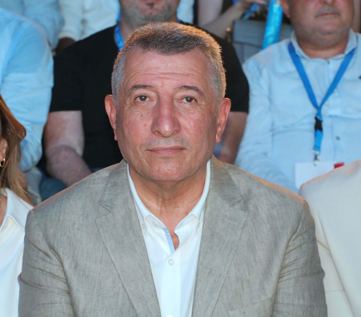 Güzelbahçe Belediyesi\'ne Operasyon