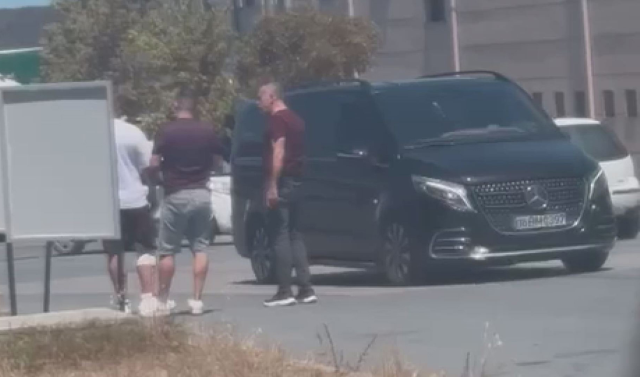 Haluk Levent'in gözaltına alınmadan önceki görüntüsü