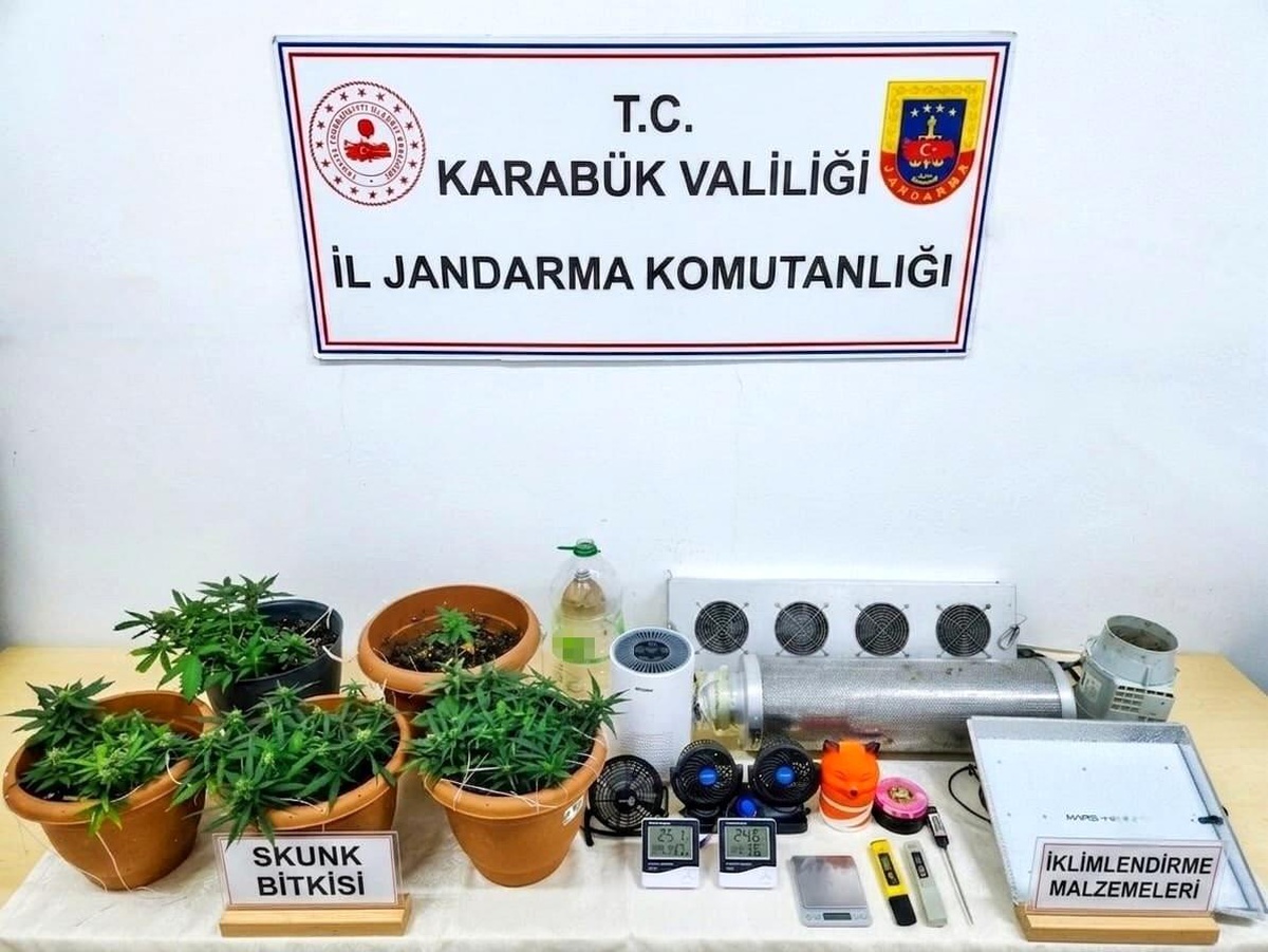 Karabük\'te Uyuşturucu Operasyonu: 5 Şüpheli Gözaltında