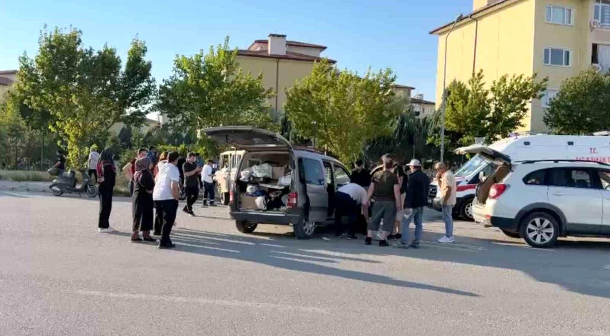 Eskişehir\'de trafik kazası: 3 yaralı