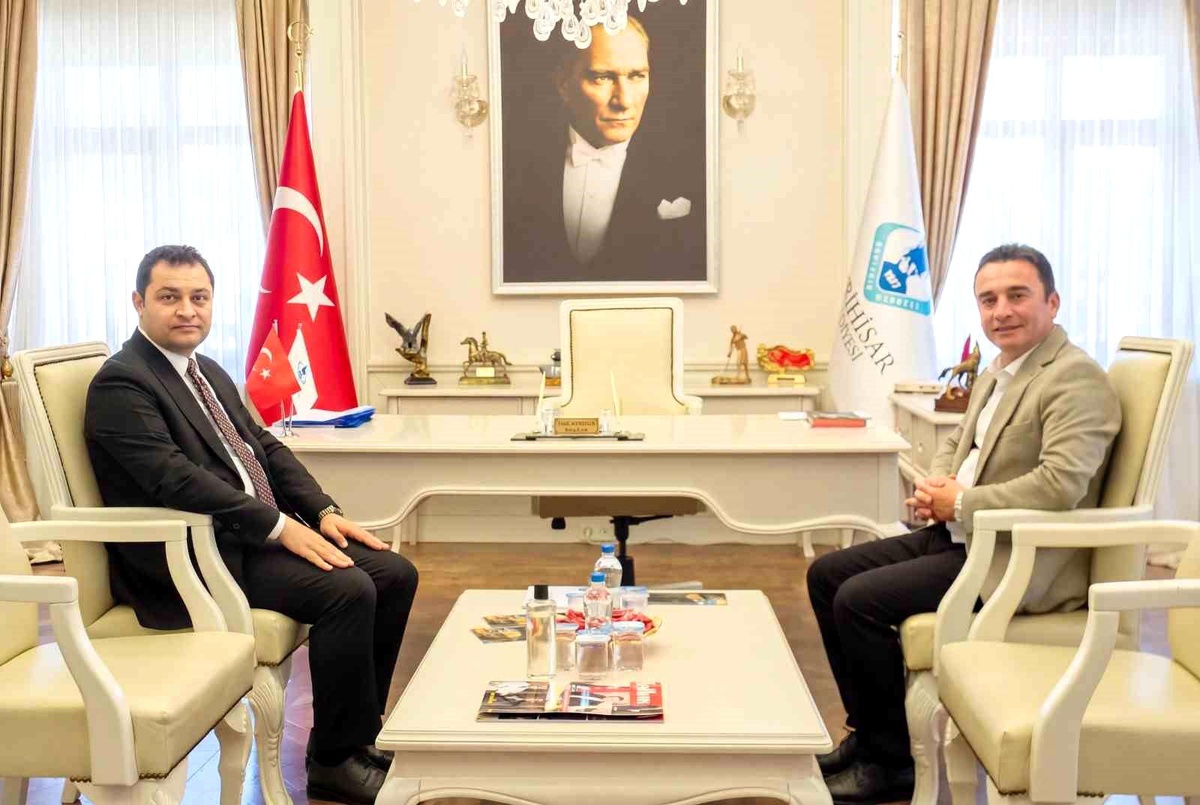 Kaymakam Temel\'in ilk ziyareti Başkan Dökmeci\'ye