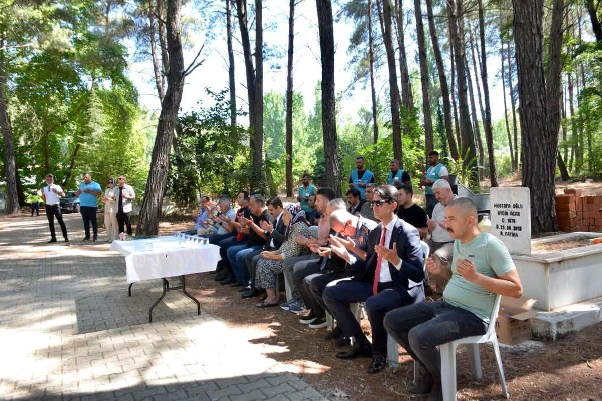 Köyceğiz\'de 15 Temmuz Şehit Kabri Ziyareti