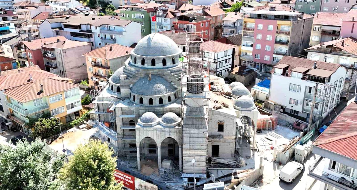 Kuruçeşme Merkez Cami gün sayıyor