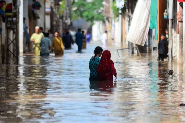 Pakistan'da Muson Yağmurları Can Aldı