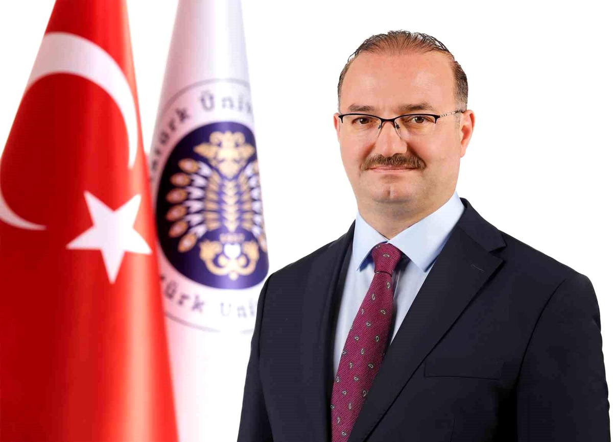 Rektör Hacımüftüoğlu\'ndan 15 Temmuz Mesajı