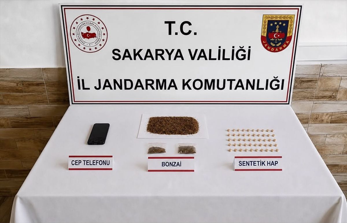 Sakarya\'da Uyuşturucu Operasyonu: 3 Tutuklama