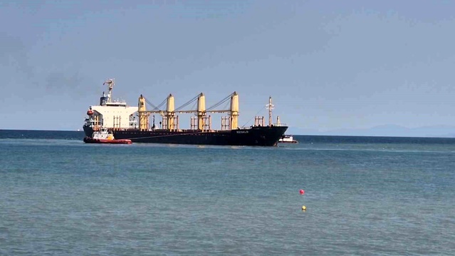 Tekirdağ’da Yük Gemisi Kurtarma Çalışmaları Devam Ediyor