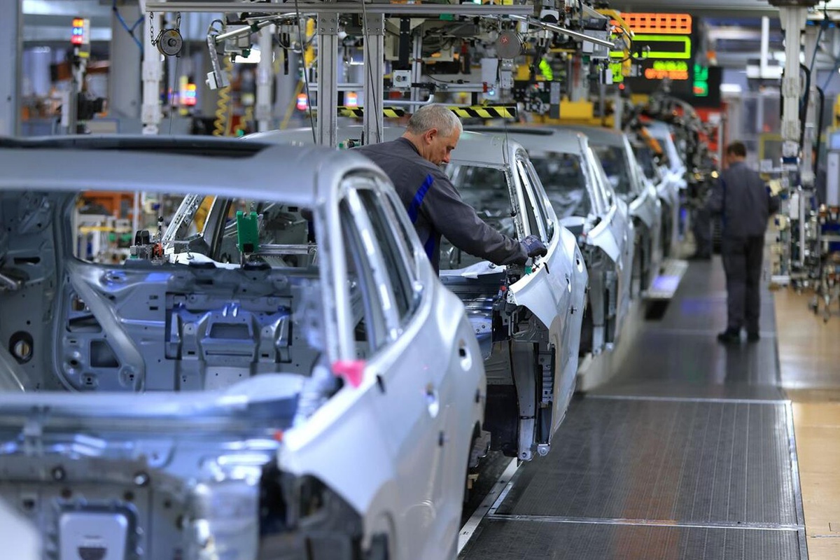 Otomotiv devinden şok karar! 50 bin kişi daha işsiz kalacak