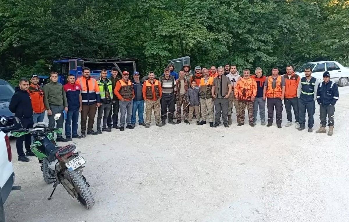 Yığılca\'da Yaban Domuzu Sürek Avı