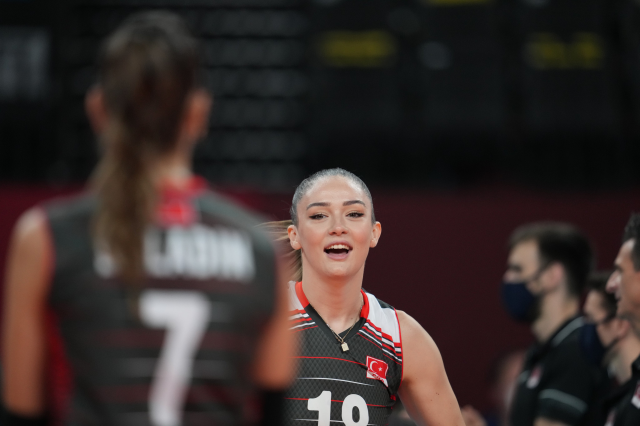 Zehra Güneş'ten yıllar sonra gelen itiraf: Daha 20 yaşındaydım...