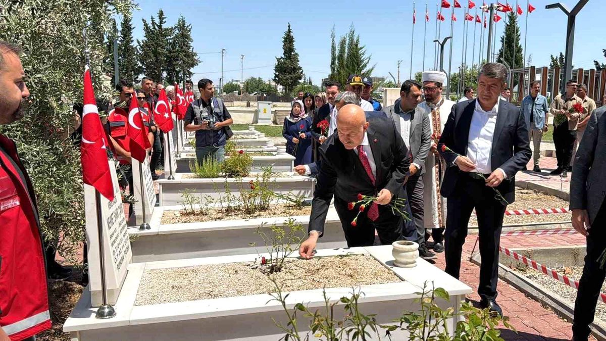 Adıyaman\'da 15 Temmuz Şehitlik Ziyareti