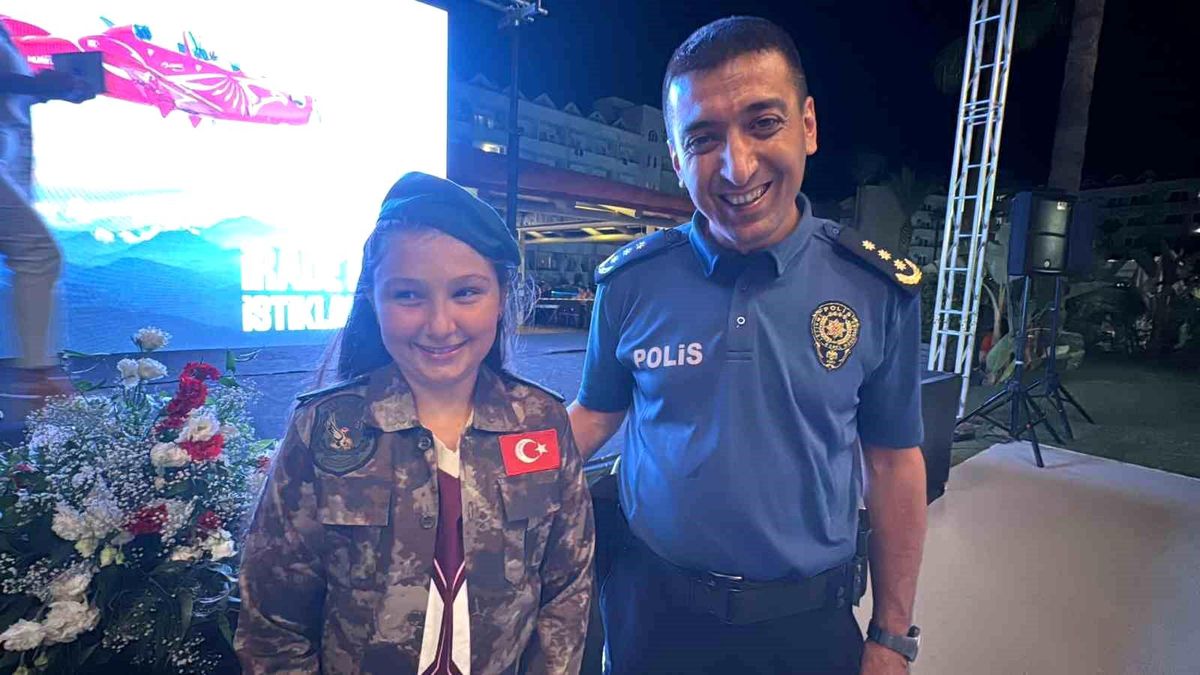 Şehit Halasının İzinde: Küçük Gülşah\'a PÖH Üniforması