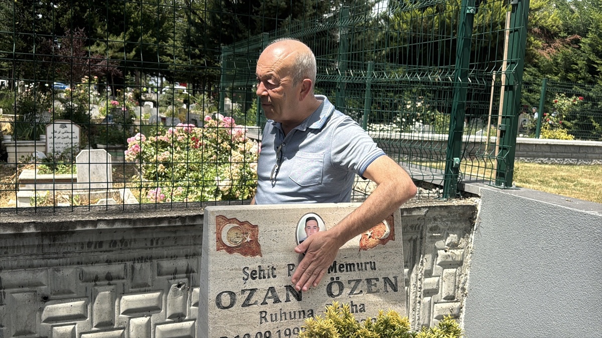 Bolu\'da FETÖ şehidi Ozan Özen anıldı