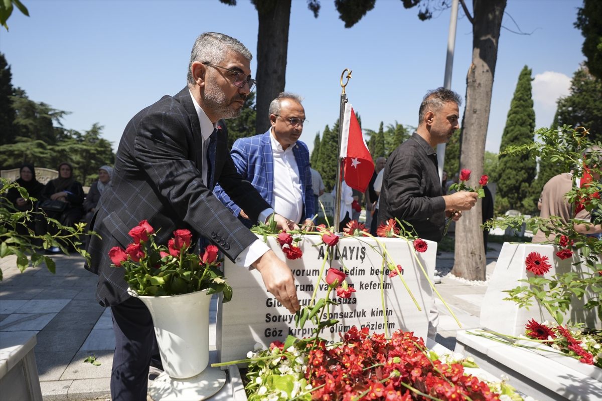 10. yılında 15 Temmuz şehitliğinde yoğun ziyaret