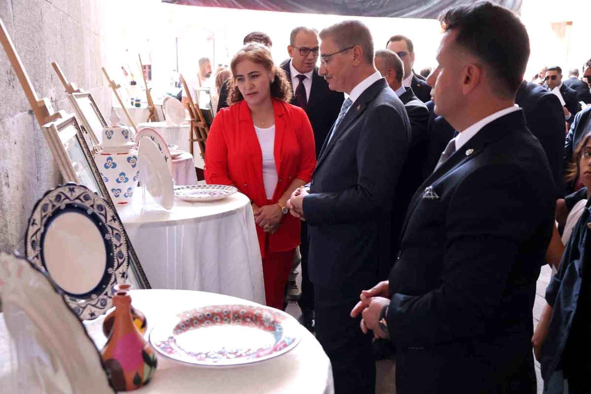 Erzurum\'da şehit yakını kadınlardan 15 Temmuz sergisi