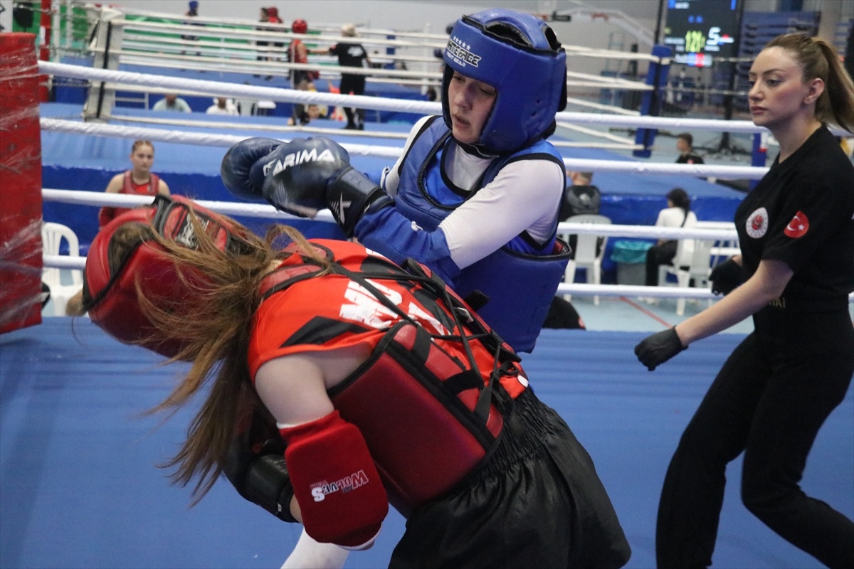 Adana\'da Muaythai Şampiyonası Başladı