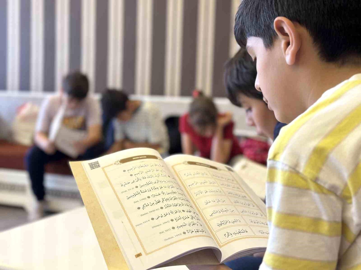 Ağrı\'da gençlerden 15 Temmuz anma programı