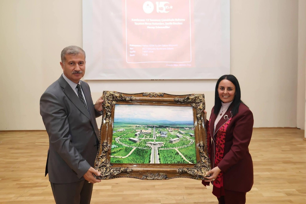 AİÇÜ\'de 15 Temmuz\'un 10. yılına özel konferans düzenlendi