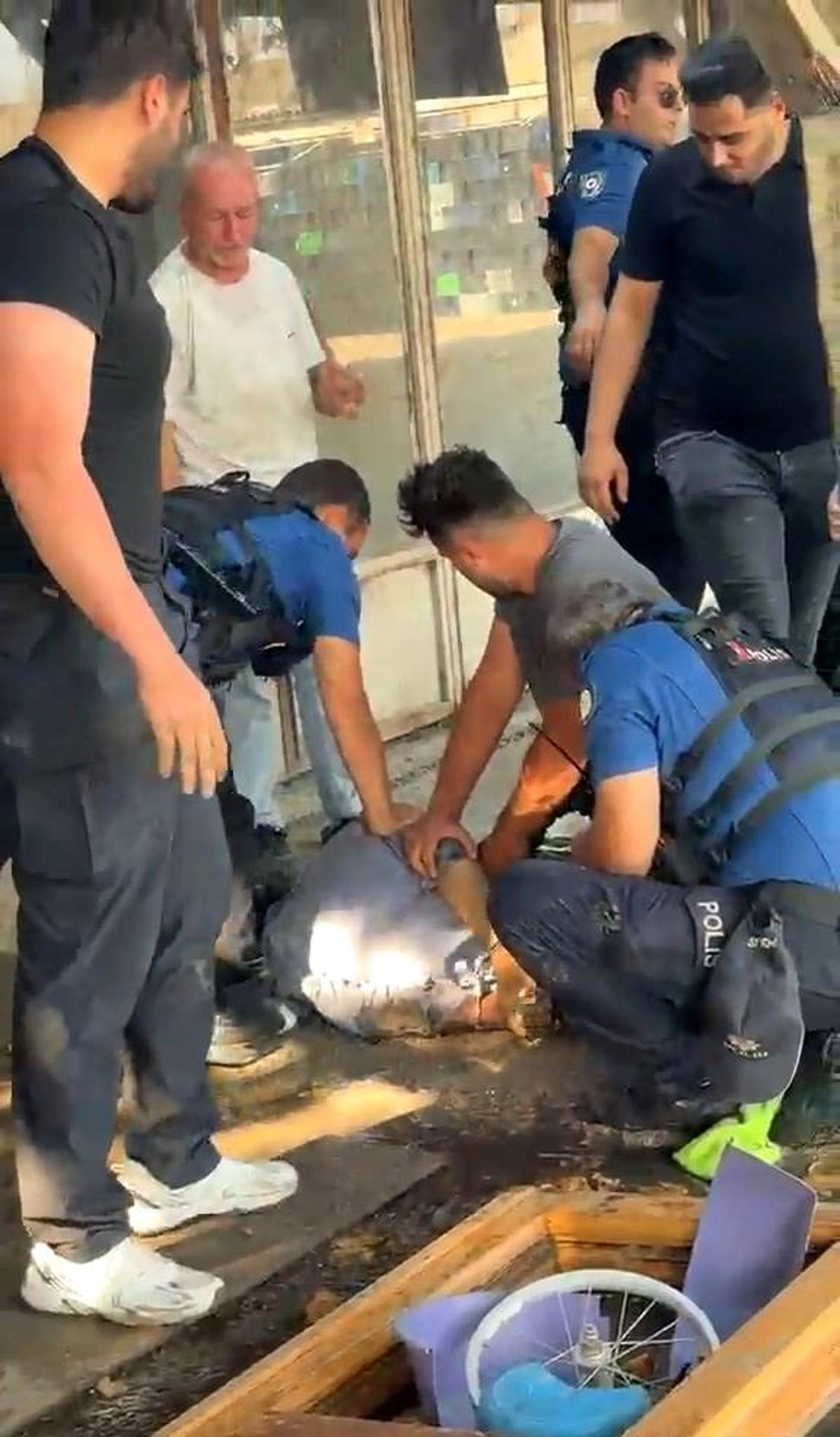 İznik\'te Akli Dengesi Bozuk Kişi Uzaklaştırıldı