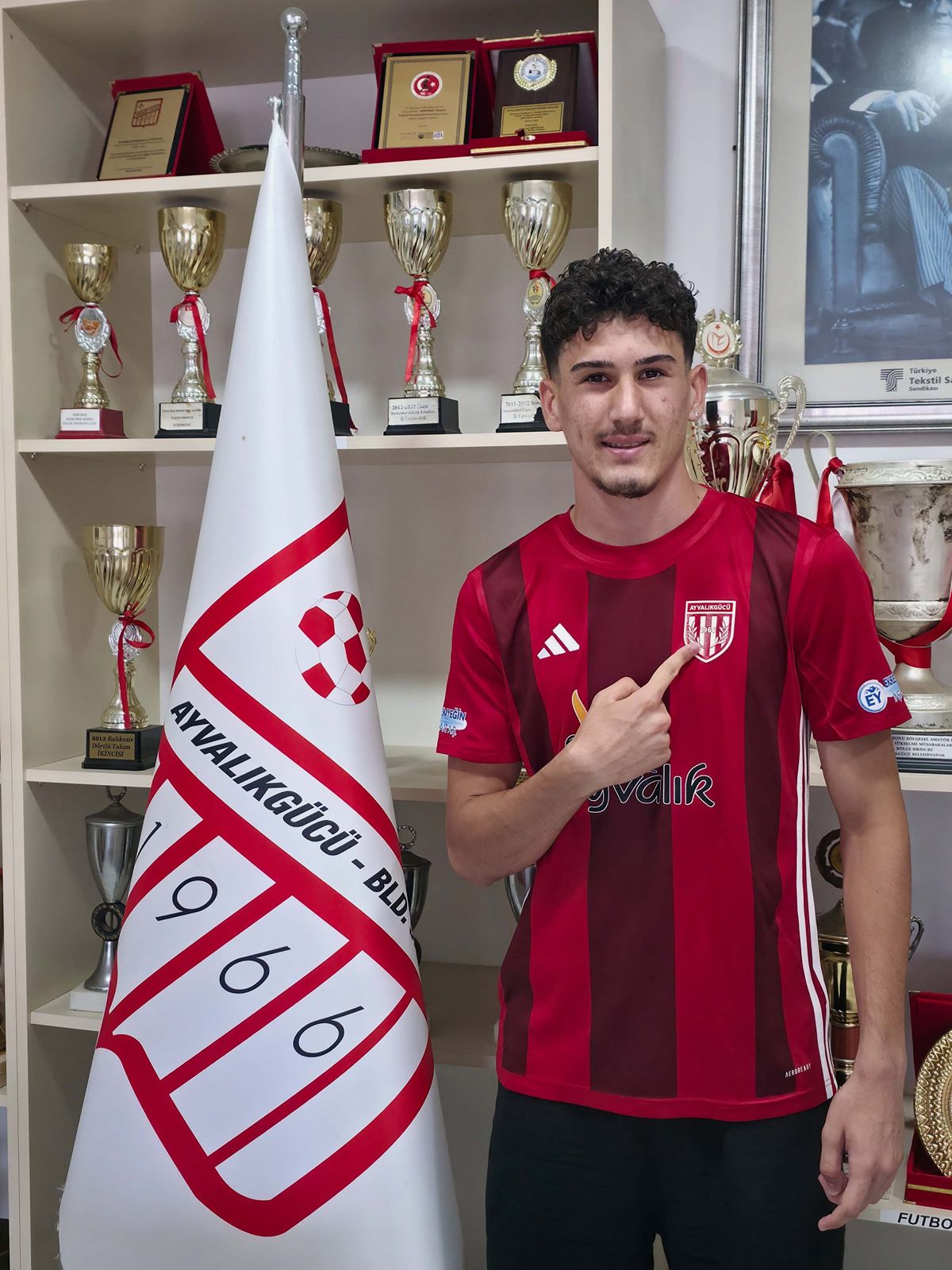 Ayvalıkgücü\'nden İki Yeni Transfer